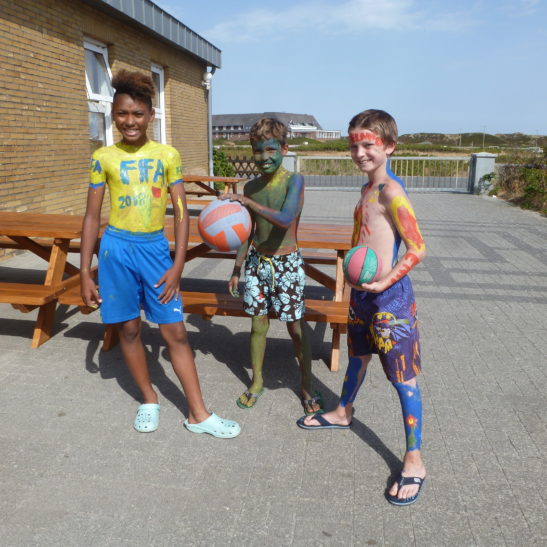 Hörnum Sylt,  Muscheln suchen und Burgen bauen – Bild 2